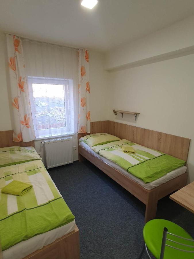 Hotel Decin Na Skrivance エクステリア 写真